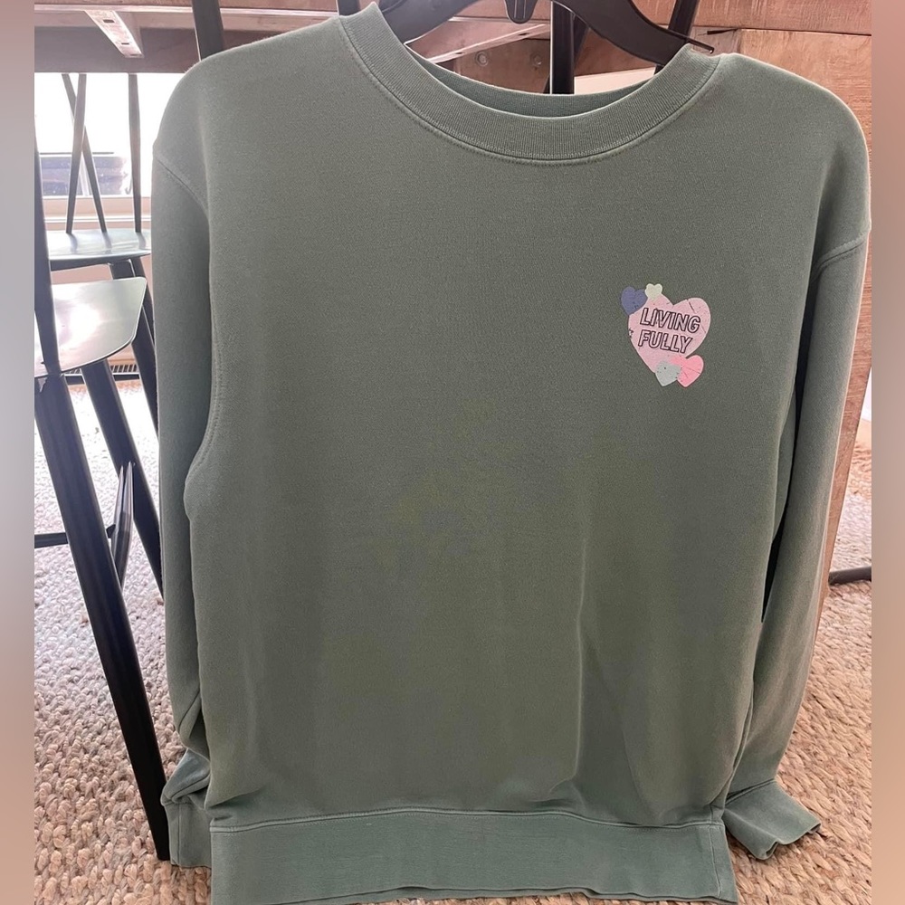 Living Fully Valentines Day Sweatshirt Size Small